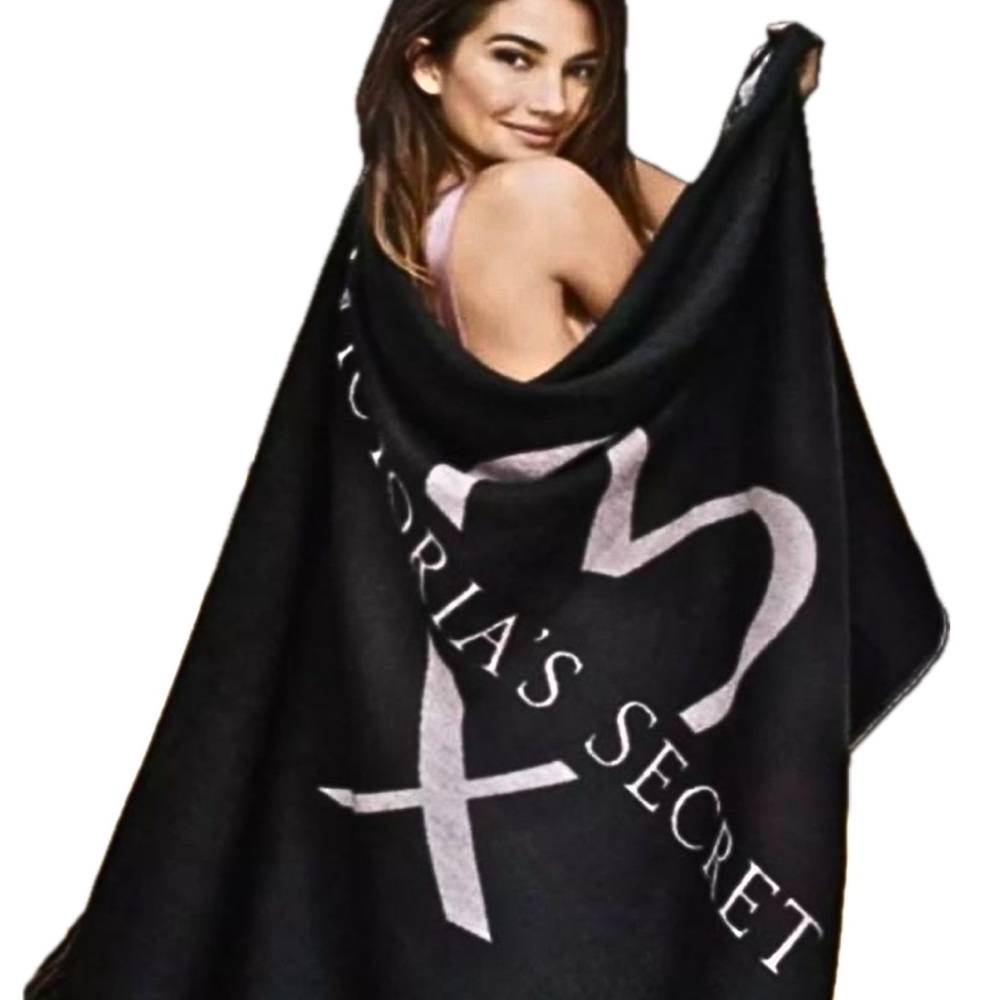 Victoria’s Secret Fringe End Blanket